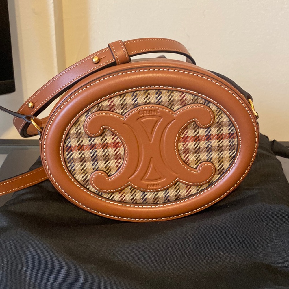 New Celine OVAL PURSE CUIR TRIOMPHE IN TWEED AND CALFSKIN